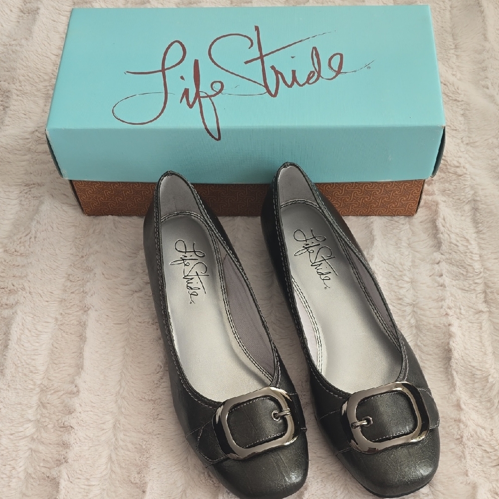 Life Stride Women's Metallic Buckle Flats